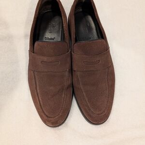 Elegant Brown Suede Loafers